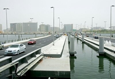 Al Maktoum Floating Bridge, Dubai